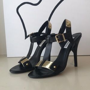 Steve Madden Reya Black and Gold heels